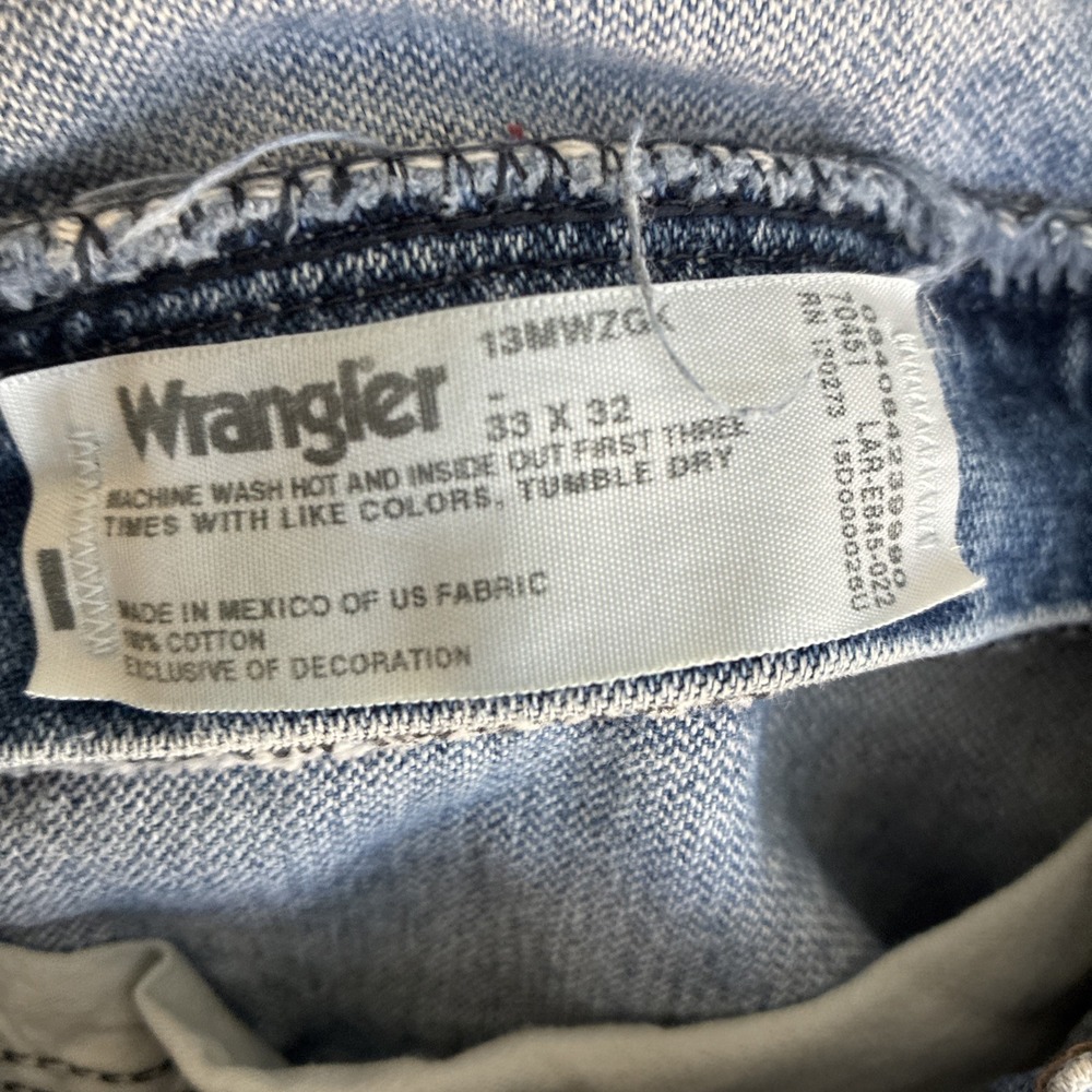 Wrangler Men's Cowboy Cut Blue Jeans Size 33x32 13MWZ Light Wash Western Rodeo - Picture 10 of 14
